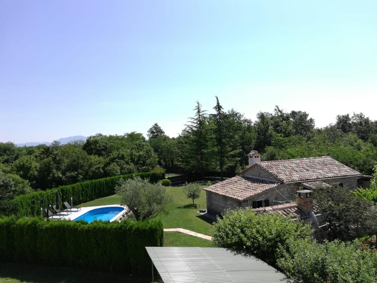 Holiday Home Maria Pazin Exterior photo