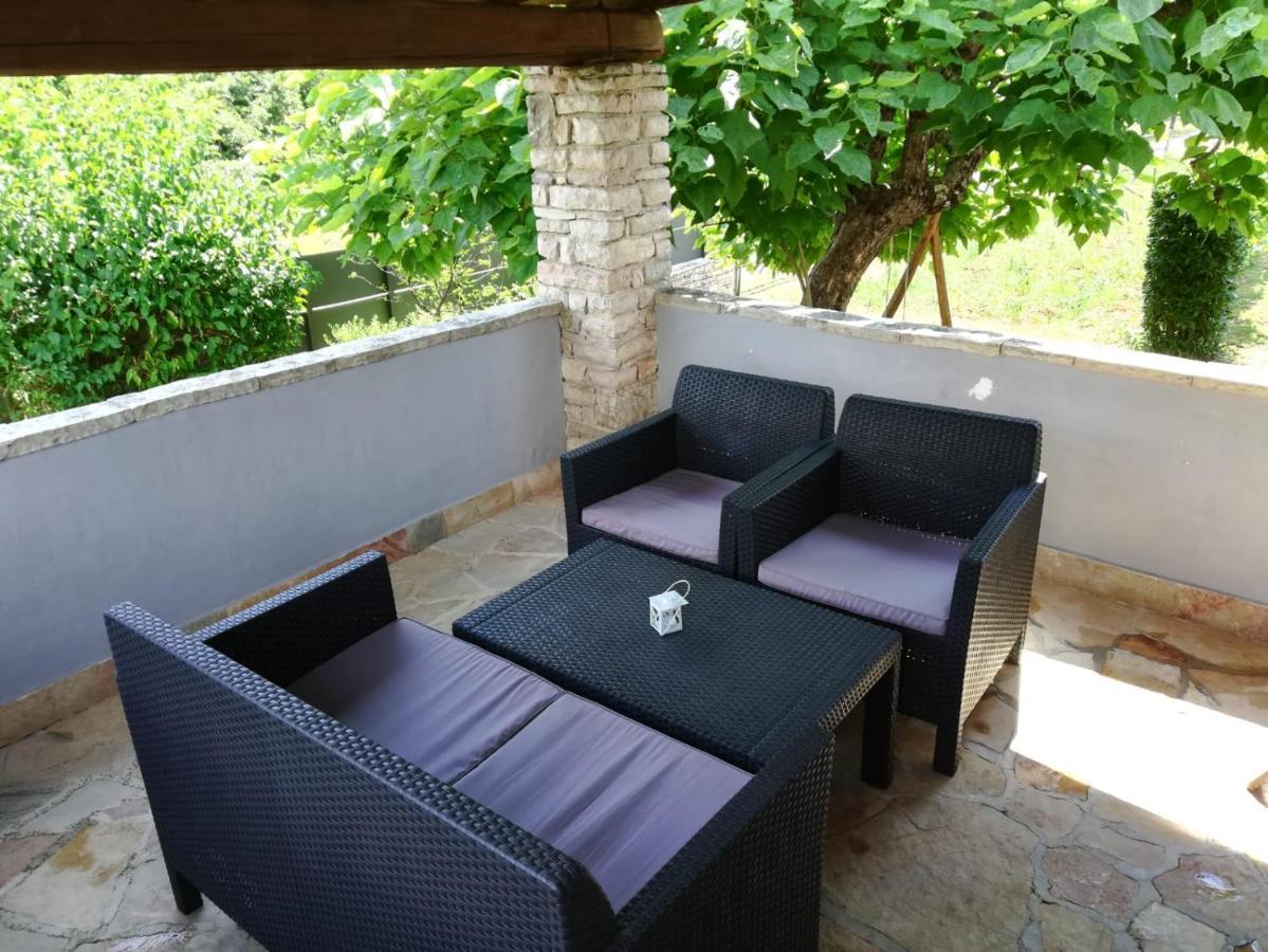 Holiday Home Maria Pazin Exterior photo
